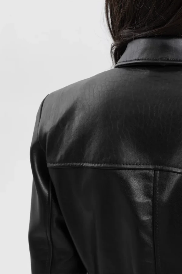 Leather - Image 4